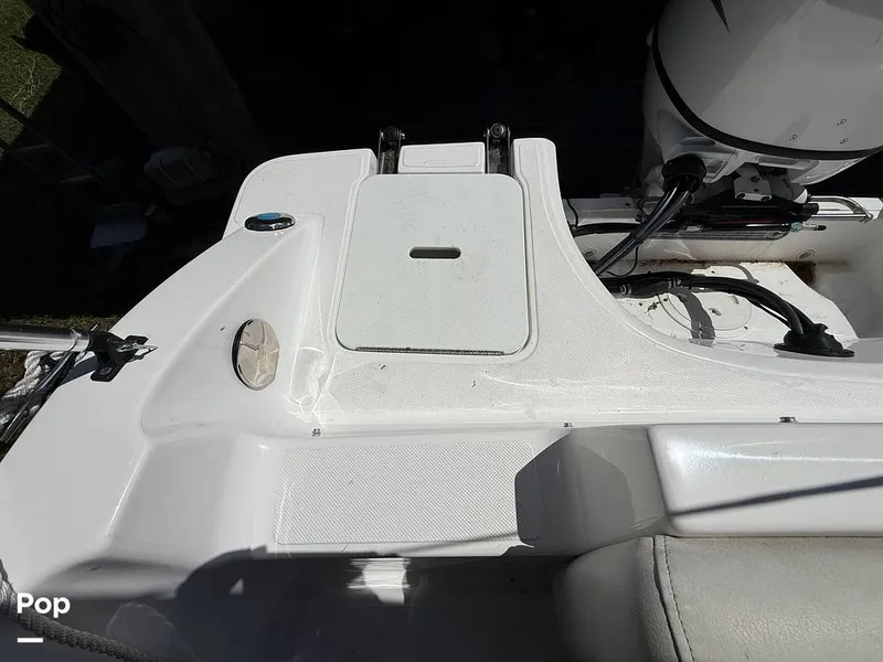 Slide: The Image of Hurricane SunDeck 187 Outboard 2021 - 16648517