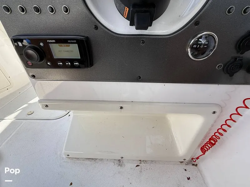 Slide: The Image of Hurricane SunDeck 187 Outboard 2021 - 16648539