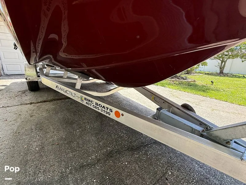 Slide: The Image of Hurricane SunDeck 187 Outboard 2021 - 16648608