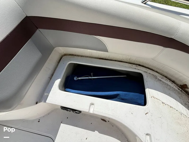 Slide: The Image of Hurricane SunDeck 187 Outboard 2021 - 16648555