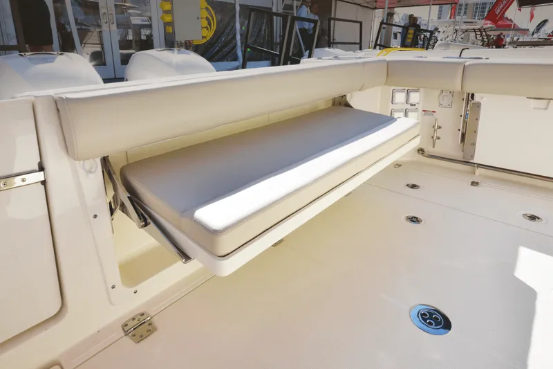 Slide: The Image of Boston Whaler 325 Conquest 2026 - 36