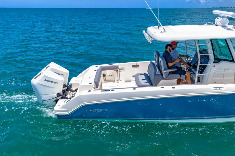 Slide: The Image of Boston Whaler 330 Outrage 2026 - 47