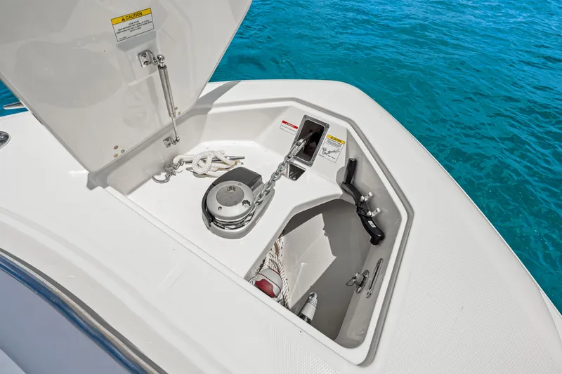 Slide: The Image of Boston Whaler 330 Outrage 2026 - 77