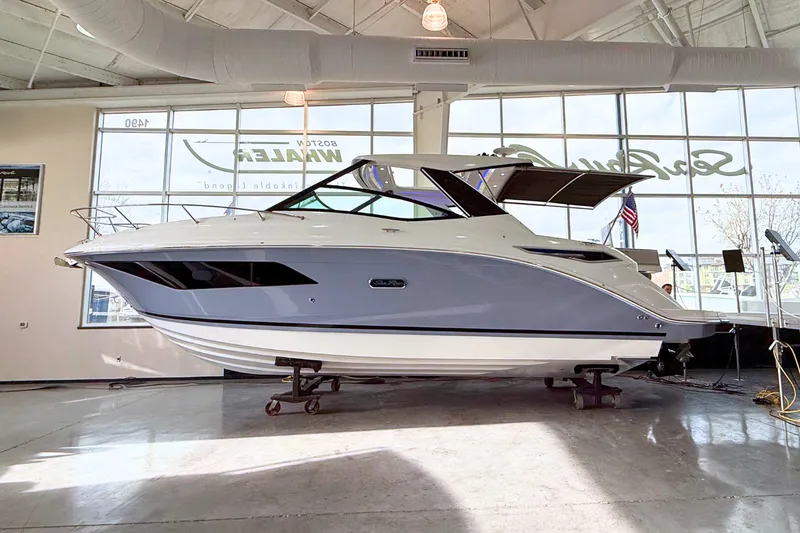 The Image of Sea Ray Sundancer 320 2026 - undefined
