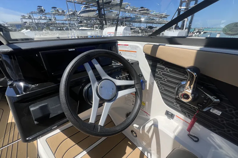 Slide: The Image of Sea Ray SPX 210 Outboard 2026 - 13