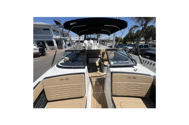 Slide: The Image of Sea Ray SPX 210 Outboard 2026 - 22