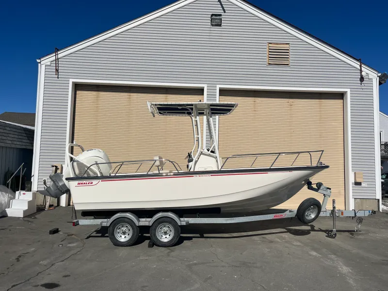 The Image of Boston Whaler 190 Montauk 2026 - undefined