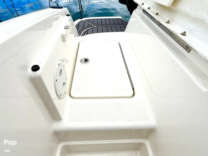 Slide: The Image of Bayliner VR6 2023 - 16705895
