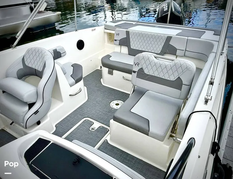 Slide: The Image of Bayliner VR6 2023 - 16705882