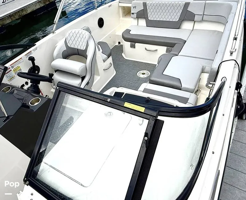 Slide: The Image of Bayliner VR6 2023 - 16705922