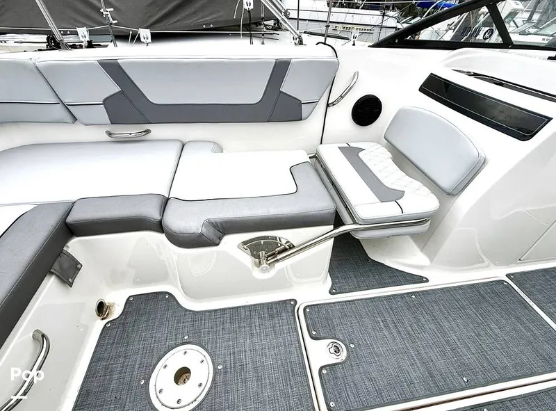 Slide: The Image of Bayliner VR6 2023 - 16705892