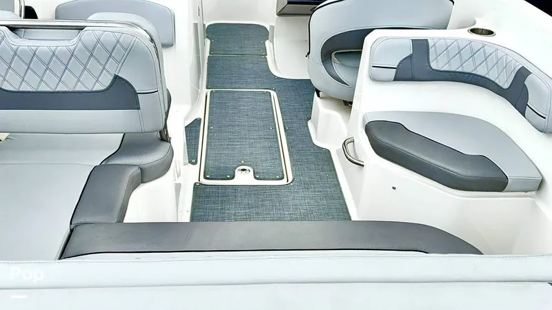 Slide: The Image of Bayliner VR6 2023 - 16705890
