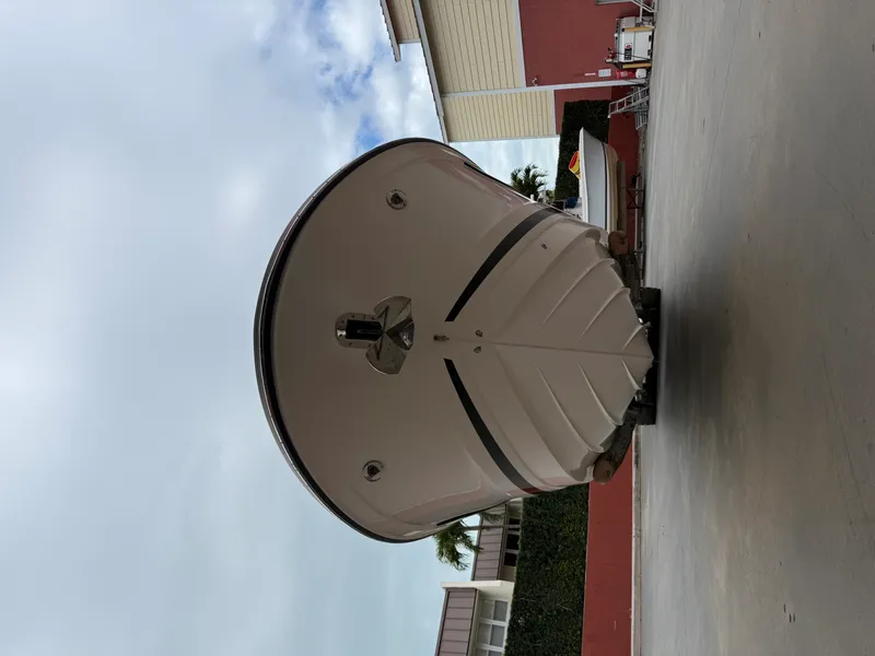 Slide: The Image of Sea Ray 350 SLX OB 2018 - 2