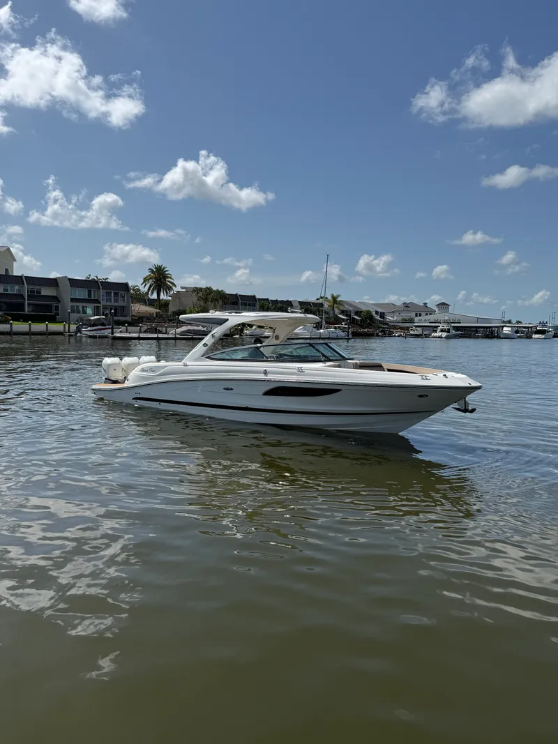 Slide: The Image of Sea Ray 350 SLX OB 2018 - 2