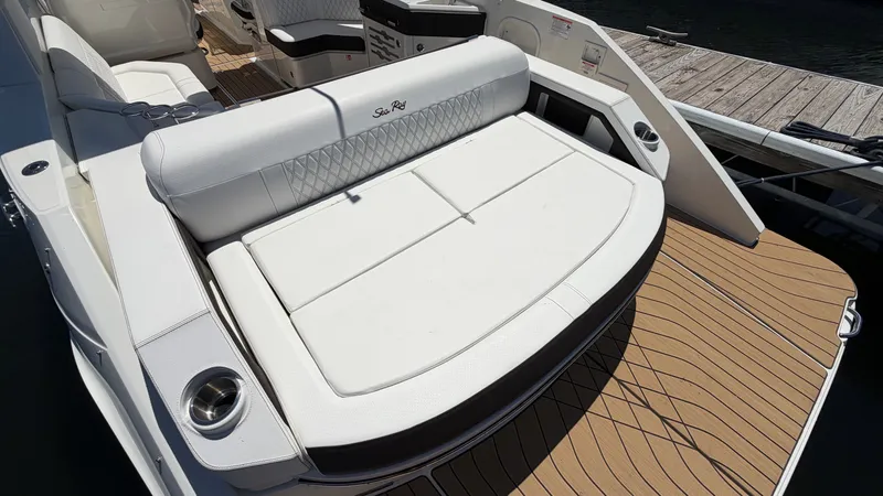 Slide: The Image of Sea Ray SLX 310 2026 - 7