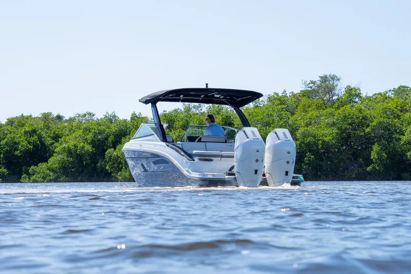 Slide: The Image of Sea Ray SLX 280 Outboard 2026 - 33