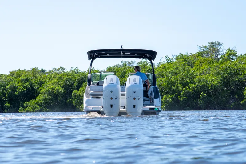 Slide: The Image of Sea Ray SLX 280 Outboard 2026 - 4