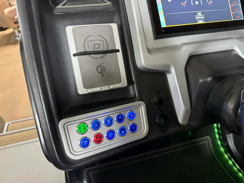 Slide: The Image of Premier 290 GRANDVIEW 2020 - 39