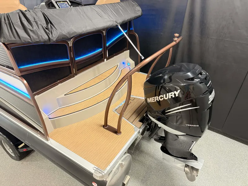 Slide: The Image of Premier 290 GRANDVIEW 2020 - 5