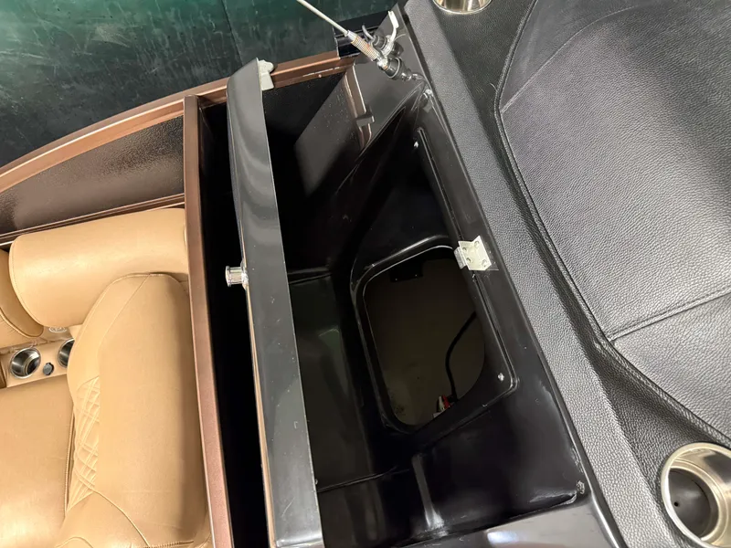 Slide: The Image of Premier 290 GRANDVIEW 2020 - 56