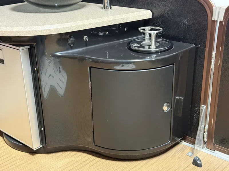 Slide: The Image of Premier 290 GRANDVIEW 2020 - 64