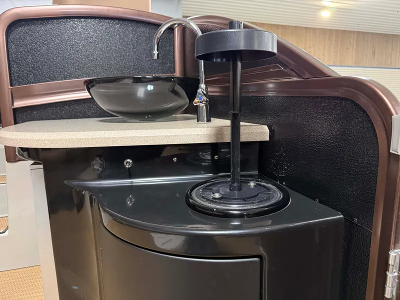 Slide: The Image of Premier 290 GRANDVIEW 2020 - 68