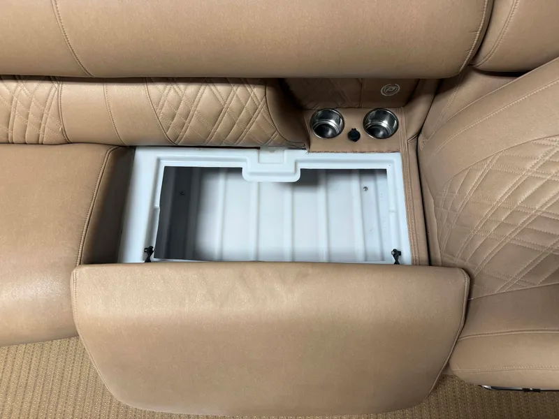 Slide: The Image of Premier 290 GRANDVIEW 2020 - 79