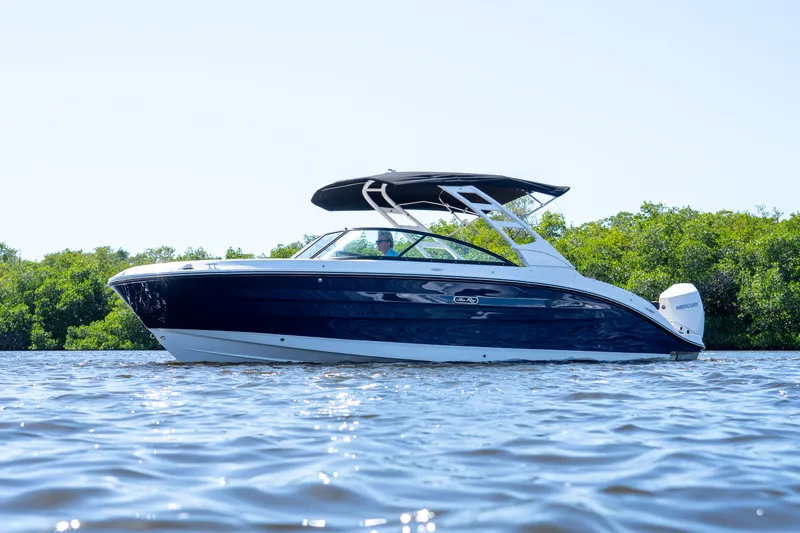 Slide: The Image of Sea Ray SDX 250 Outboard 2026 - 26