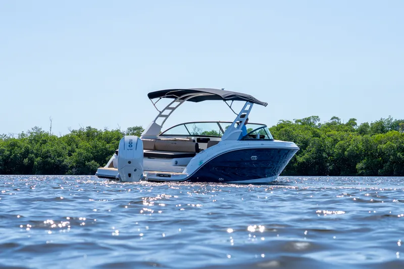 Slide: The Image of Sea Ray SDX 250 Outboard 2026 - 30