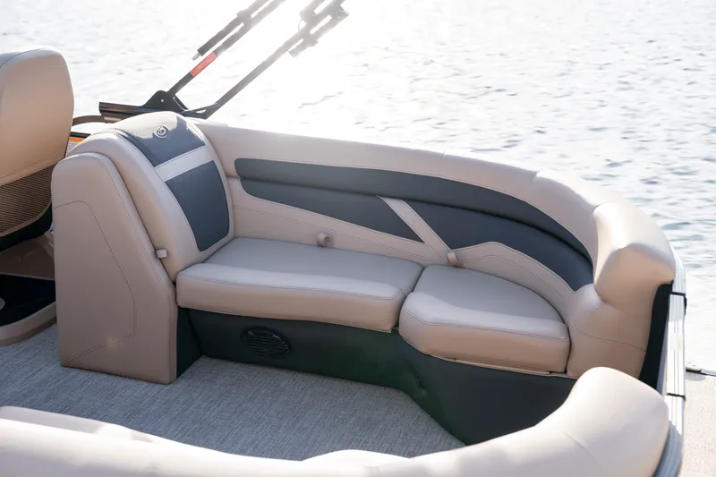 Slide: The Image of Barletta Cabrio 22 Q 2026 - 2