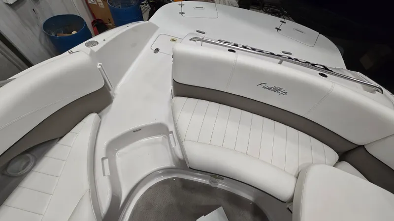 Slide: The Image of Four Winns 214 FS 2004 - 10