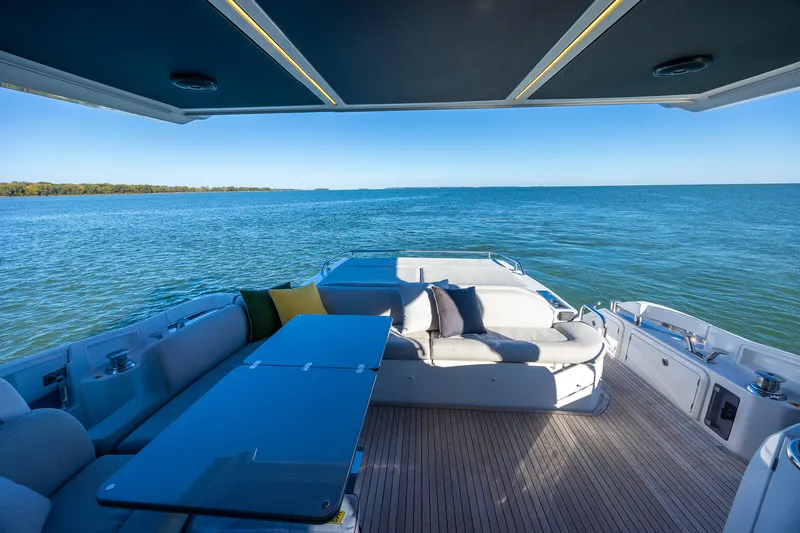 Slide: The Image of Azimut S6 2019 - 46