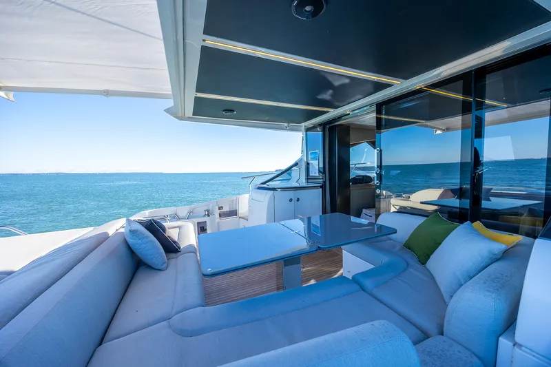 Slide: The Image of Azimut S6 2019 - 55