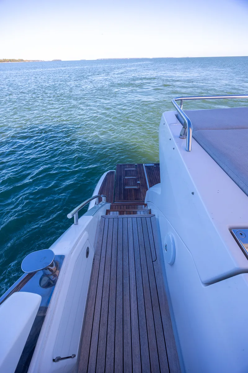 Slide: The Image of Azimut S6 2019 - 58