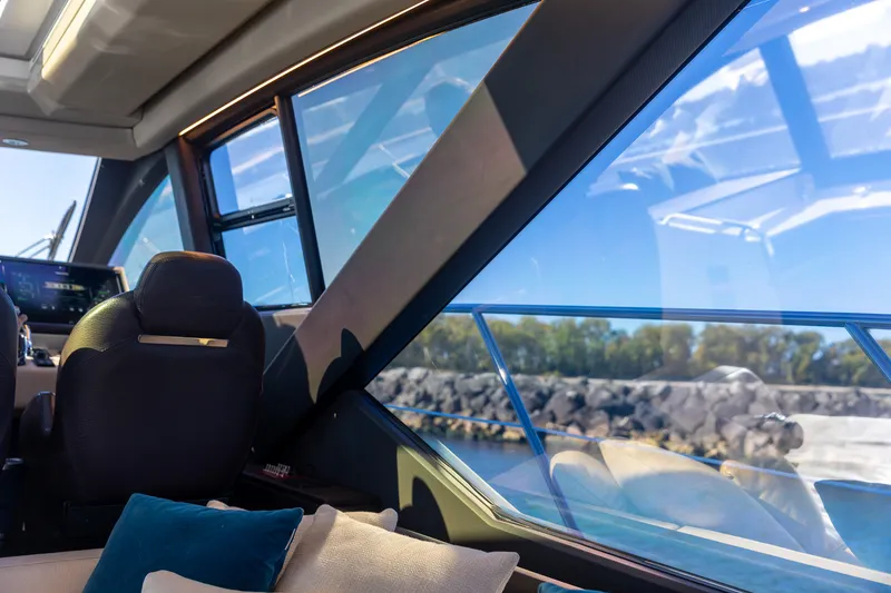 Slide: The Image of Azimut S6 2019 - 71