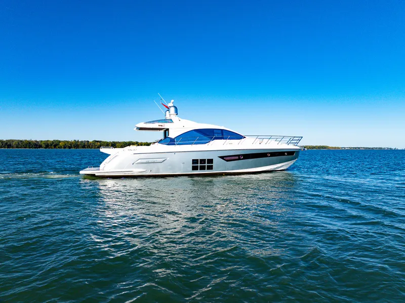 Slide: The Image of Azimut S6 2019 - 7