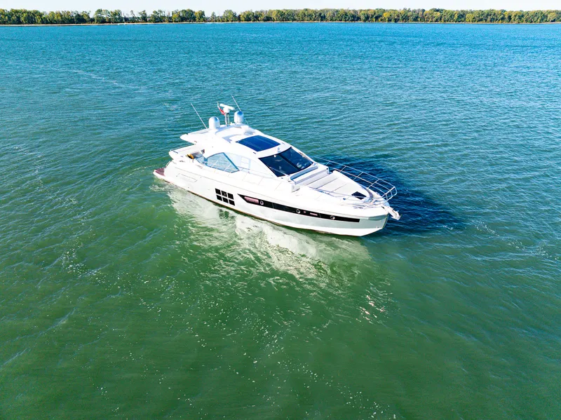 Slide: The Image of Azimut S6 2019 - 4