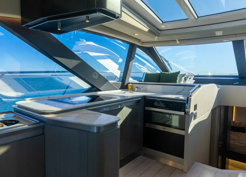 Slide: The Image of Azimut S6 2019 - 67
