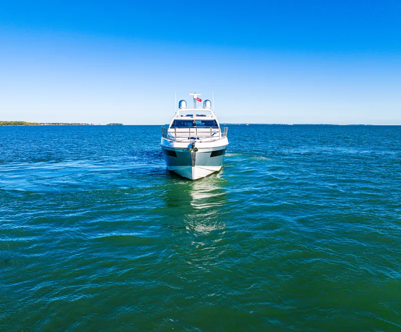 Slide: The Image of Azimut S6 2019 - 5