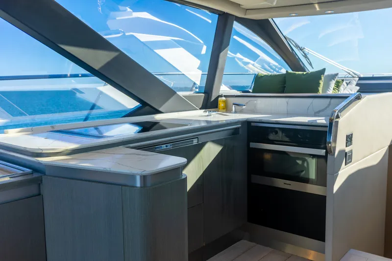 Slide: The Image of Azimut S6 2019 - 66
