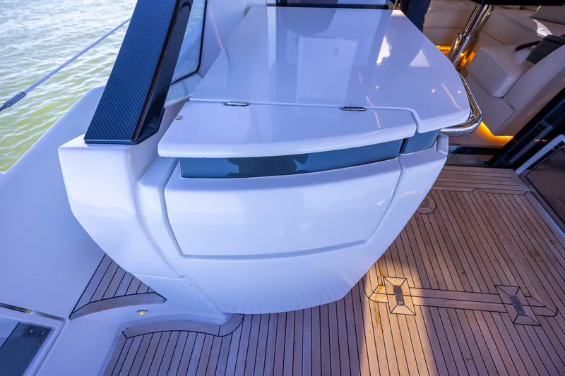 Slide: The Image of Azimut S6 2019 - 63