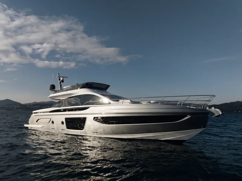 Slide: The Image of Azimut AZS7-SPORT FLY 2026 - 5