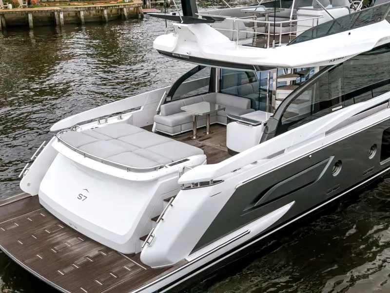 Slide: The Image of Azimut S7 2026 - 8