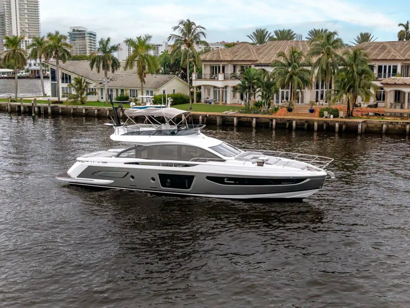 Slide: The Image of Azimut S7 2026 - 12
