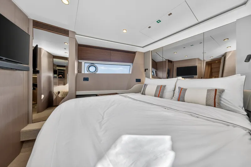 Slide: The Image of Azimut S7 2026 - 87