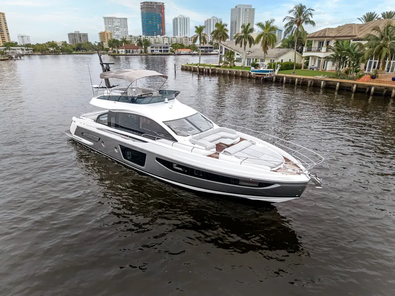 Slide: The Image of Azimut S7 2026 - 3