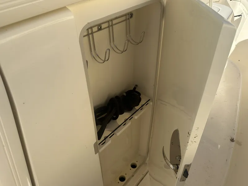 Slide: The Image of Scout 305 LXF 2025 - 20