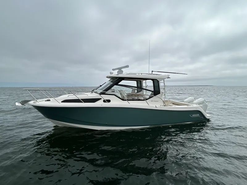 Slide: The Image of Boston Whaler 325 Conquest 2026 - 1