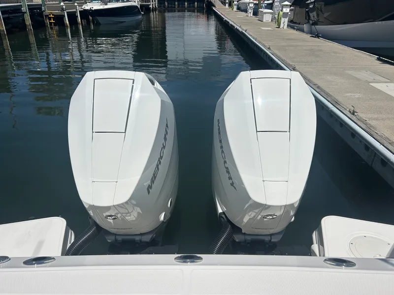 Slide: The Image of Boston Whaler 325 Conquest 2026 - 17