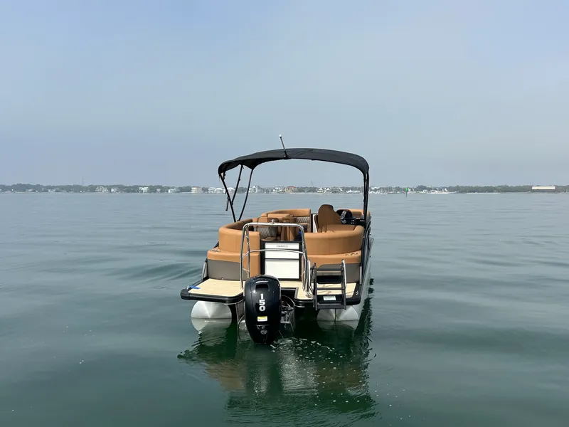 Slide: The Image of Harris Cruiser 230 2026 - 3